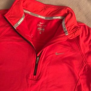Nike women’s quarter zip jacket in red